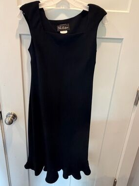 S.L. Fashions Black Sleeveless Ruffle Hem Dress Size 8 Cocktail Party Dress